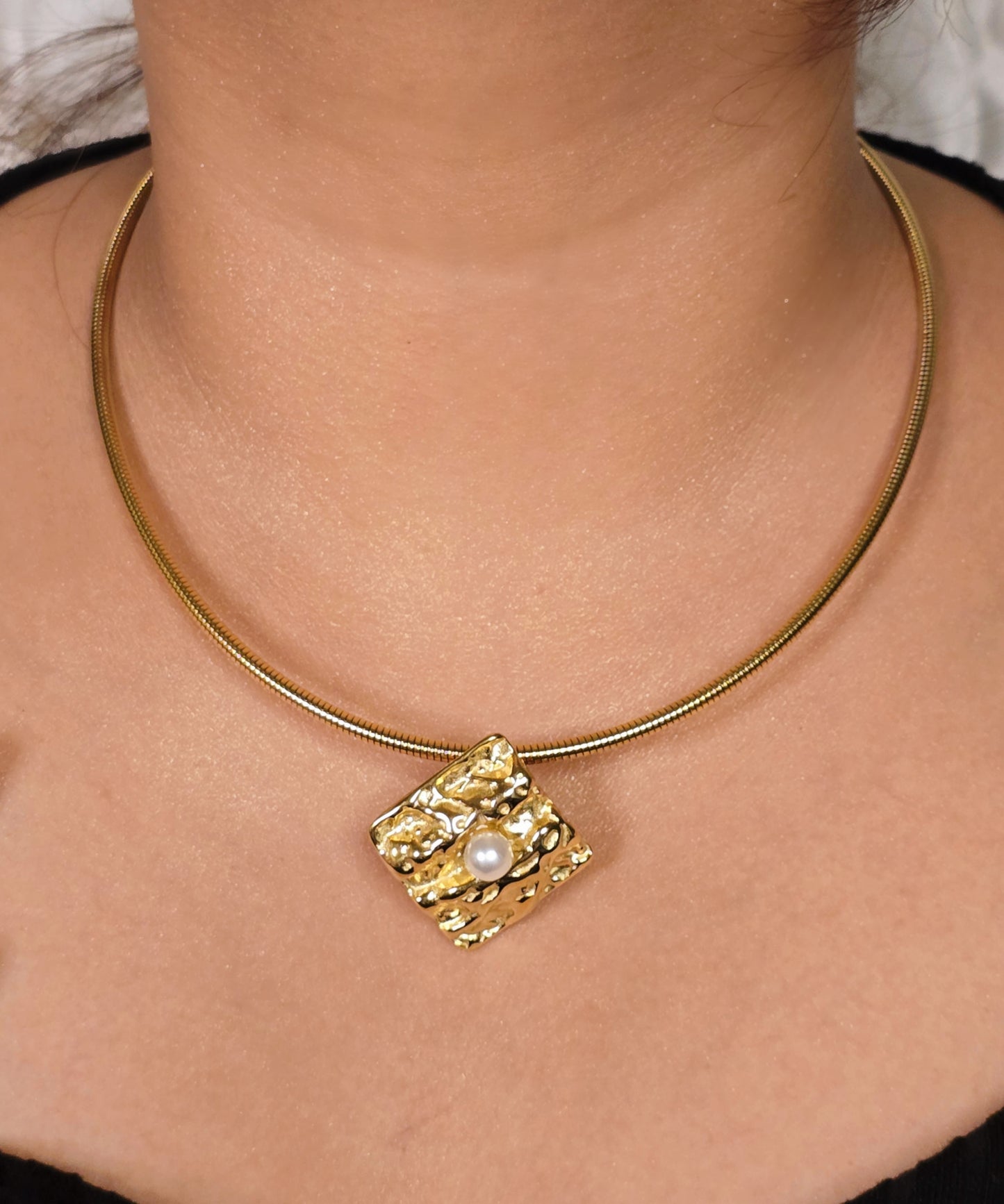 Empress Pearl Necklace Jewellery - 0100