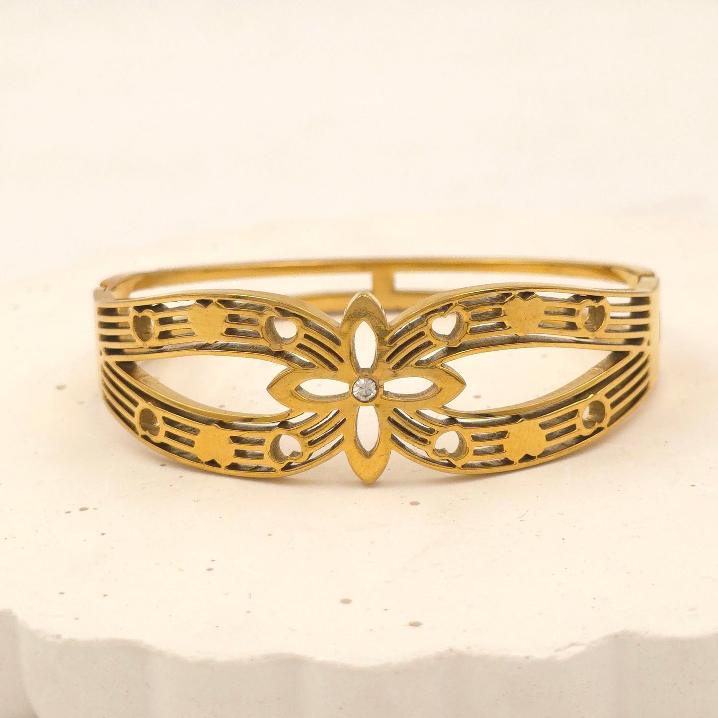 BR009 - Royal Flora Bracelet