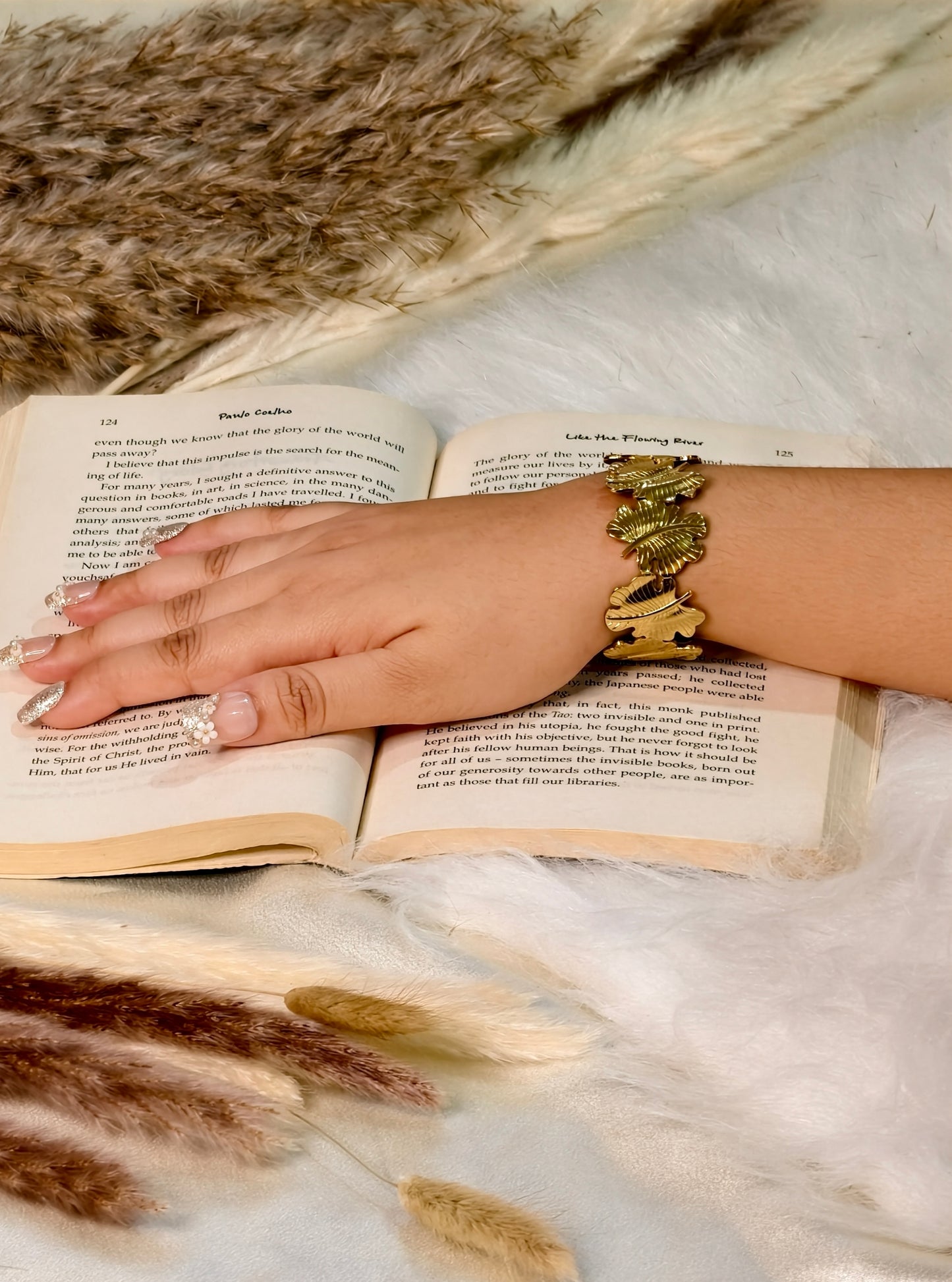 Hawthorn Vine Cuff Jewellery - 0089