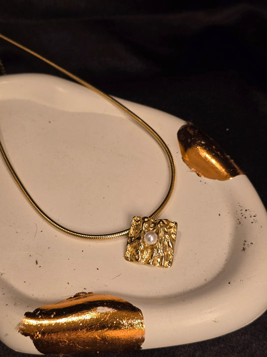 Empress Pearl Necklace Jewellery - 0100
