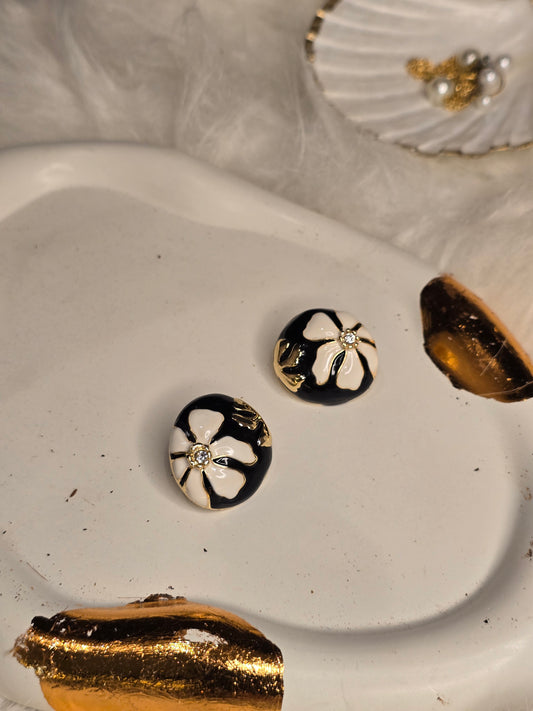 Black Floral Resin Earrings Jewellery - 0120