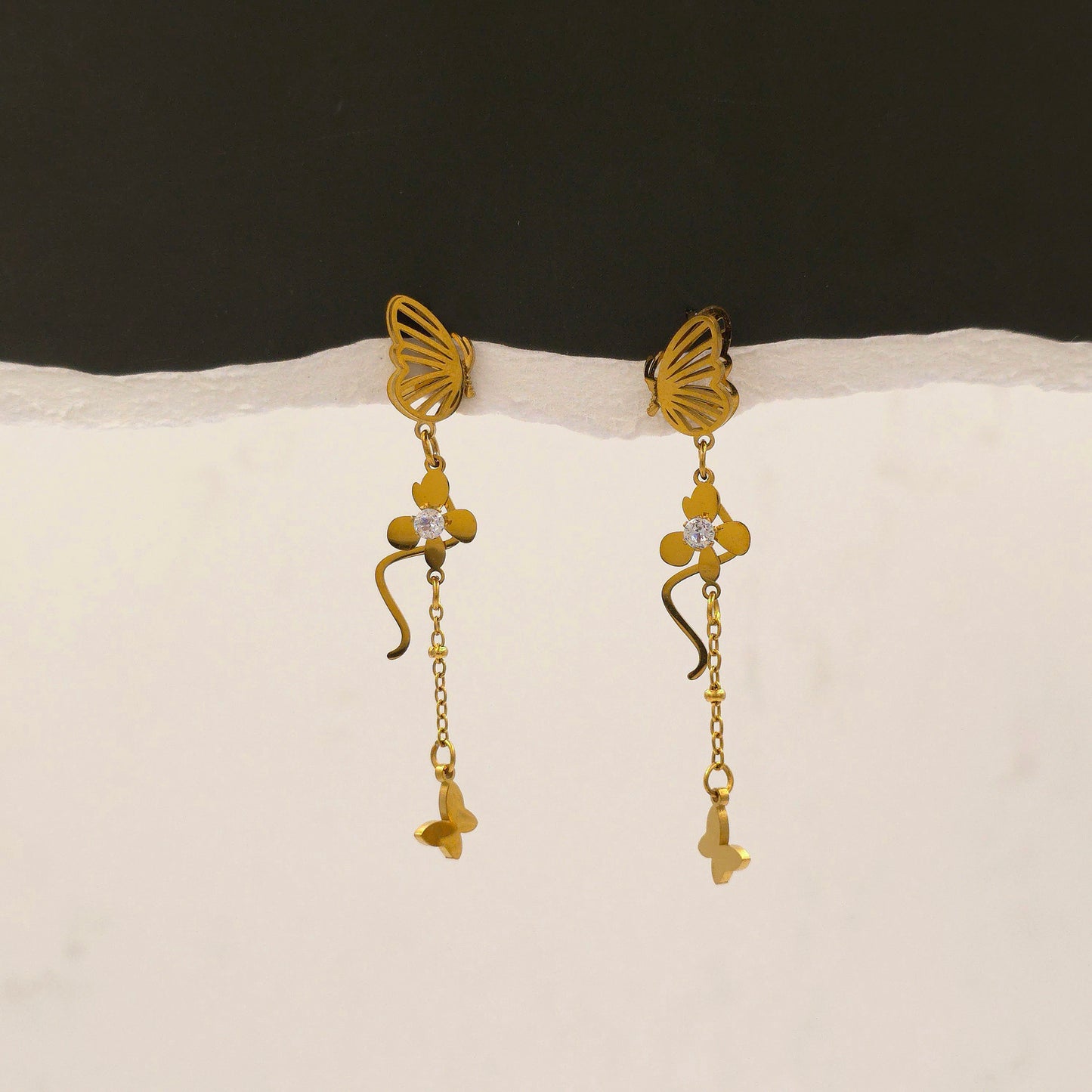 AE003 - Flutter Chain Earrings