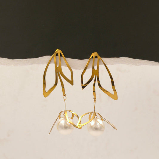 AE008 - Ivory Drop Earrings