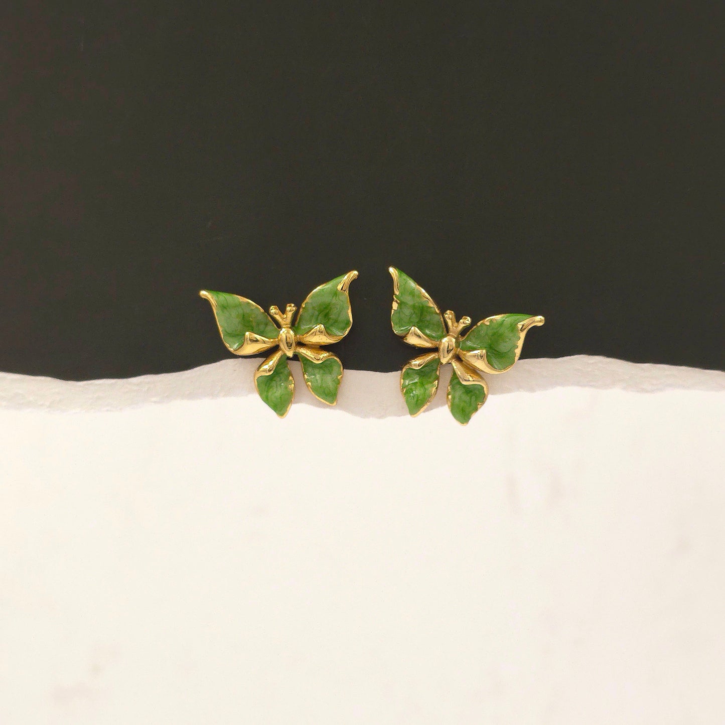 AE021 - Jade Wings Earrings
