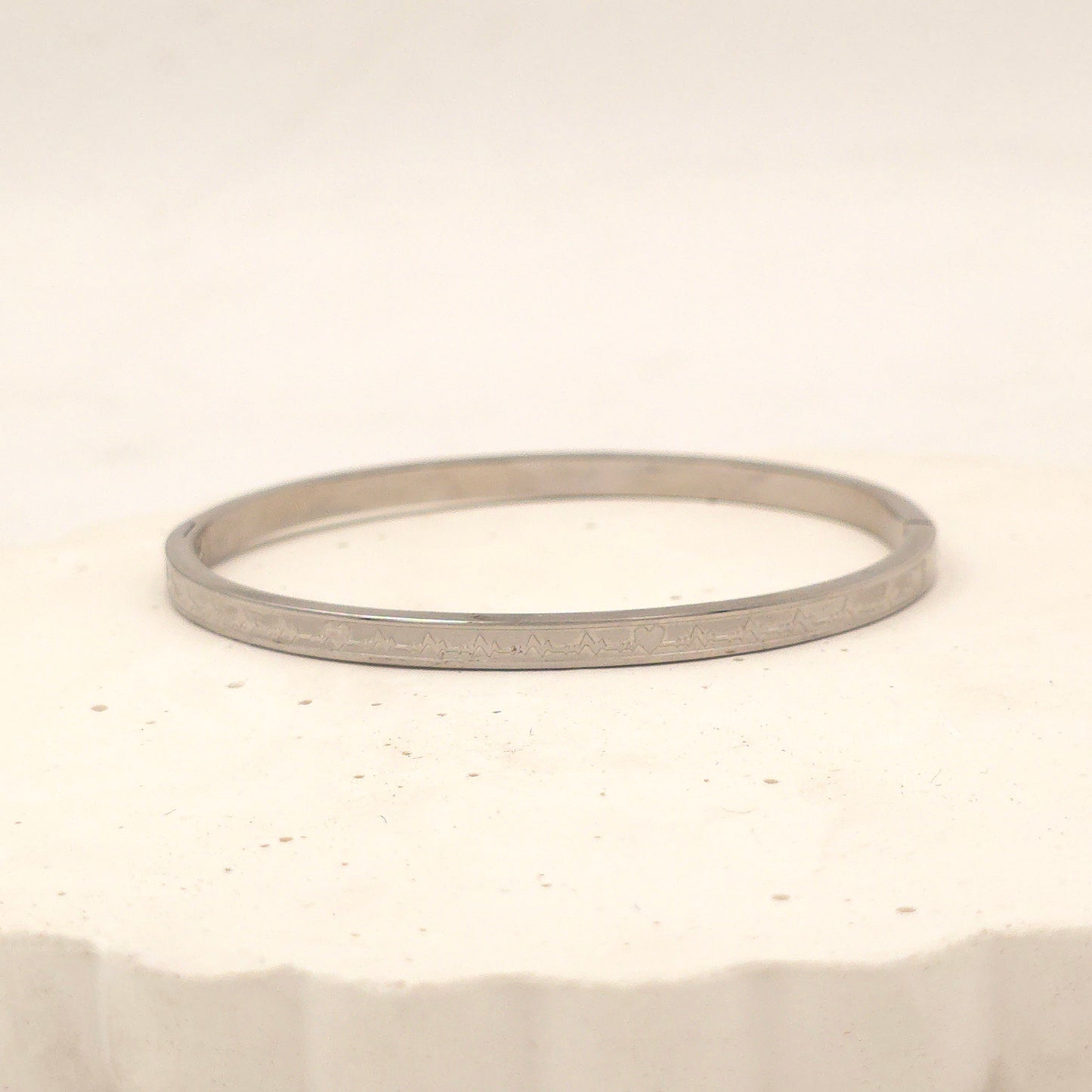 BR001 - Pulse Rhythmic Bracelet
