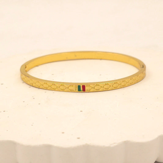 BR006 - Luxe Patterned Gold Bracelet