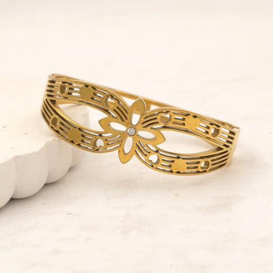 BR009 - Royal Flora Bracelet