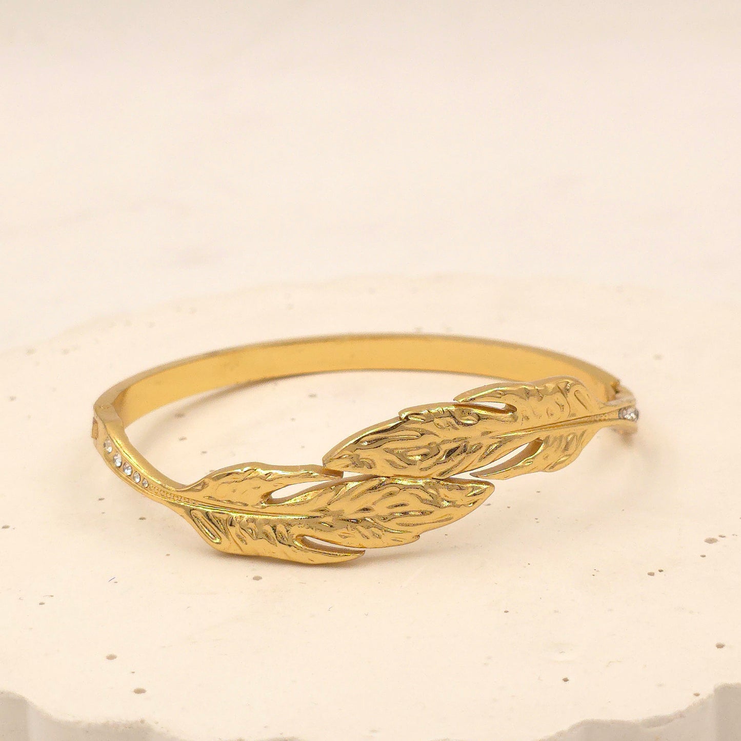 BR016 - Ethereal Feather Bracelet