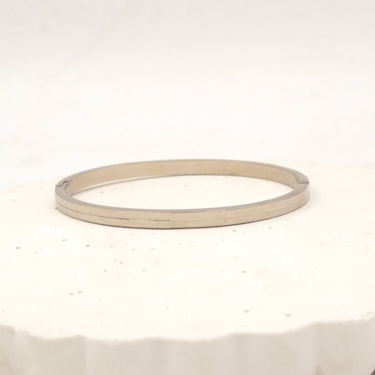 BR023 - Linear Minimalist Silver Bracelet