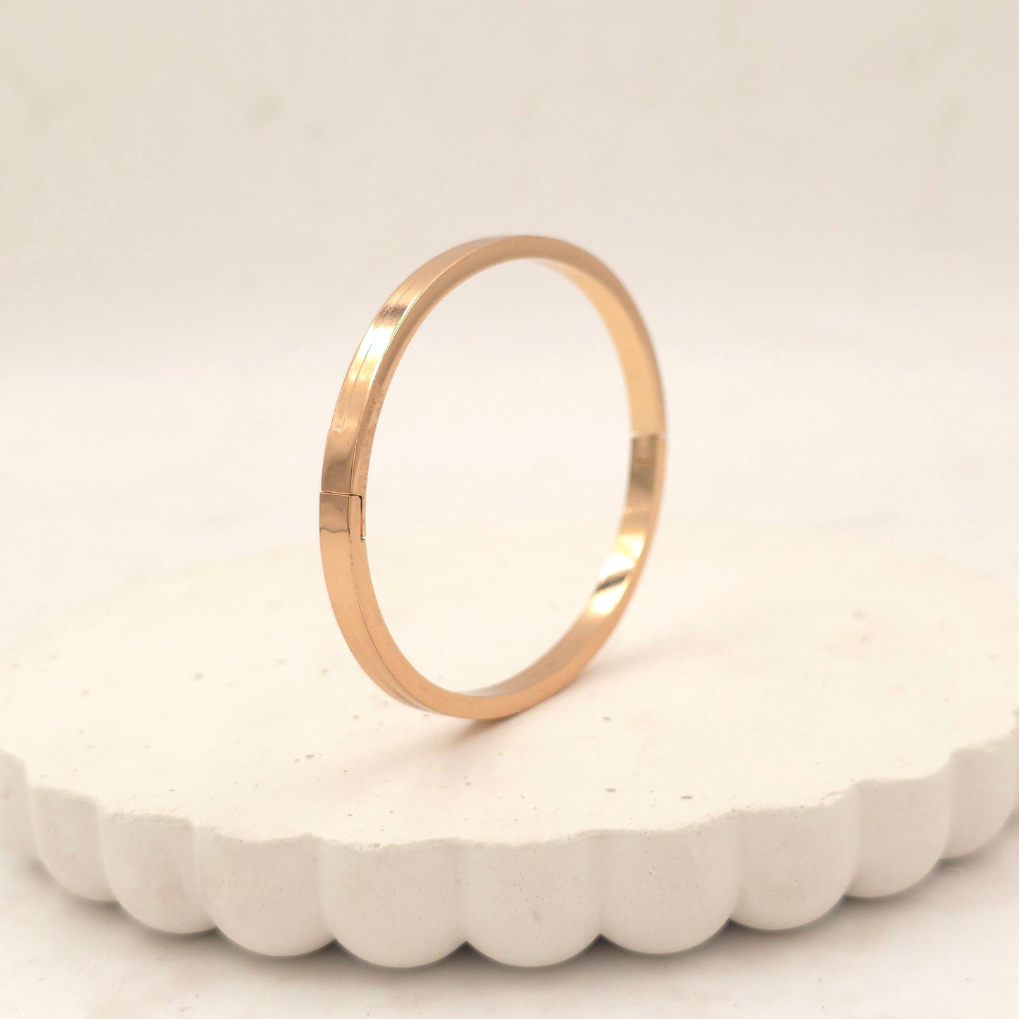 BR025 - Linear Minimalist Rose-Gold Bracelet