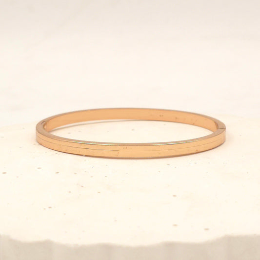 BR025 - Linear Minimalist Rose-Gold Bracelet