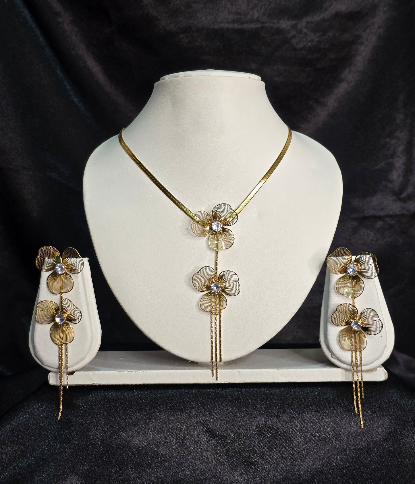 Bloomstone Necklace Set Jewellery- 0096