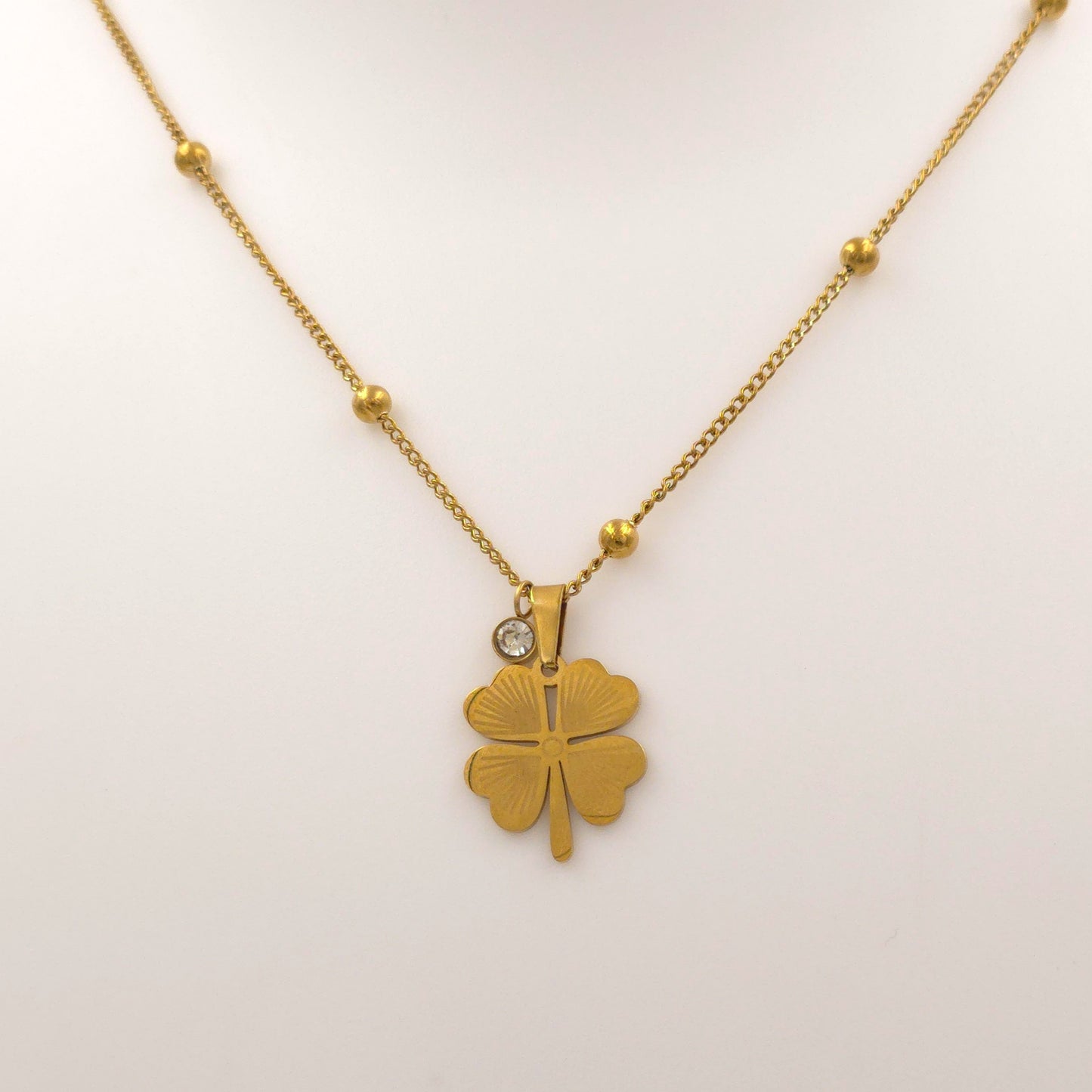 PN016 - Gilded Clover Necklace