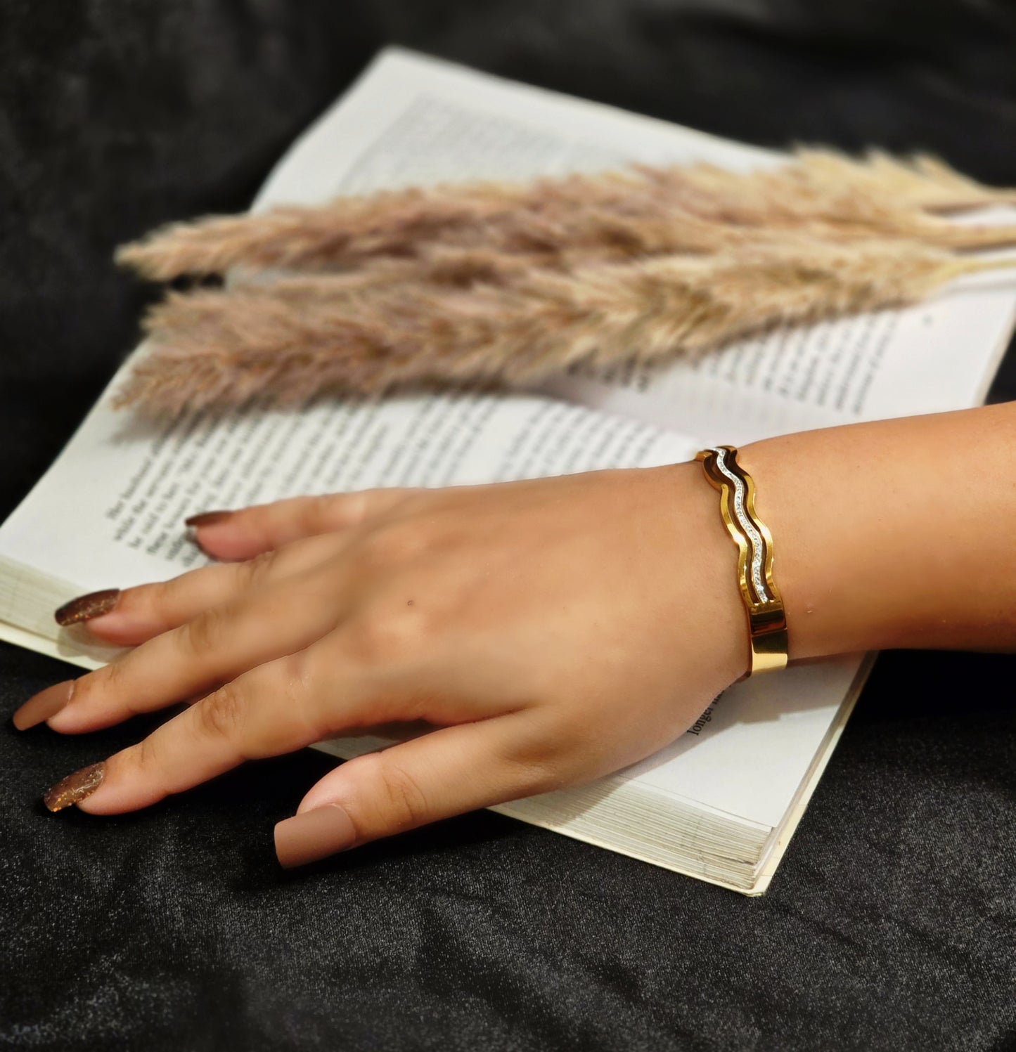The Crestel Bracelet Jewellery - 0189